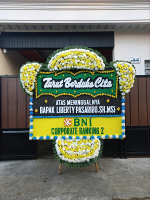 Papan Bunga Duka di Obio